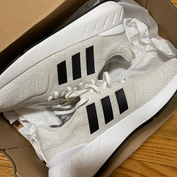 Adidas Mens swift run shoes - Picture 4 of 4